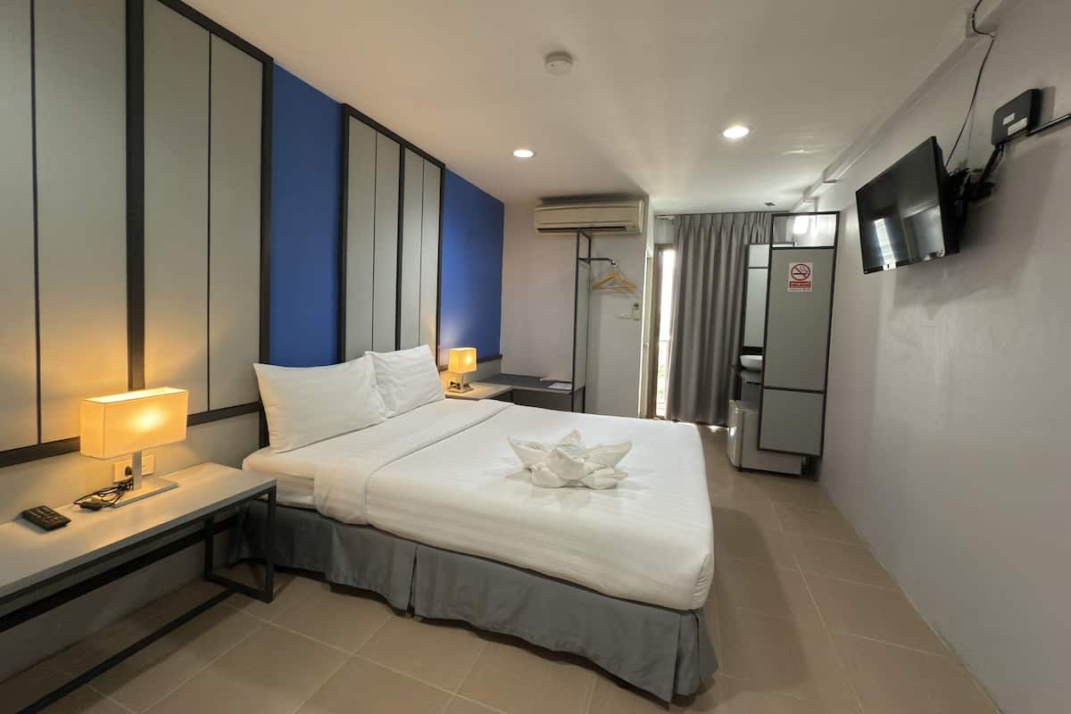 Superior Double Room | Free WiFi, bed sheets