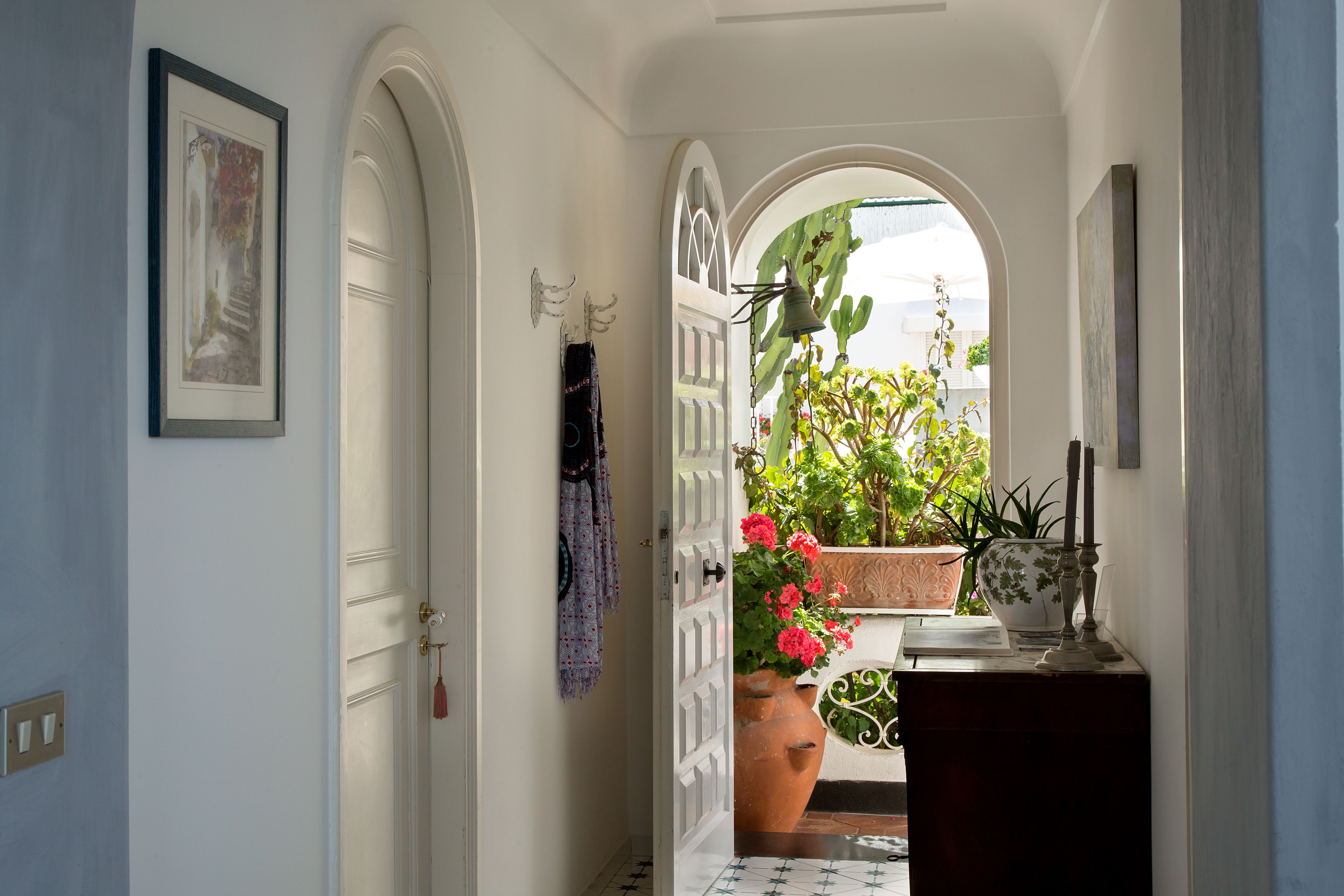 入住/退房自助服务终端