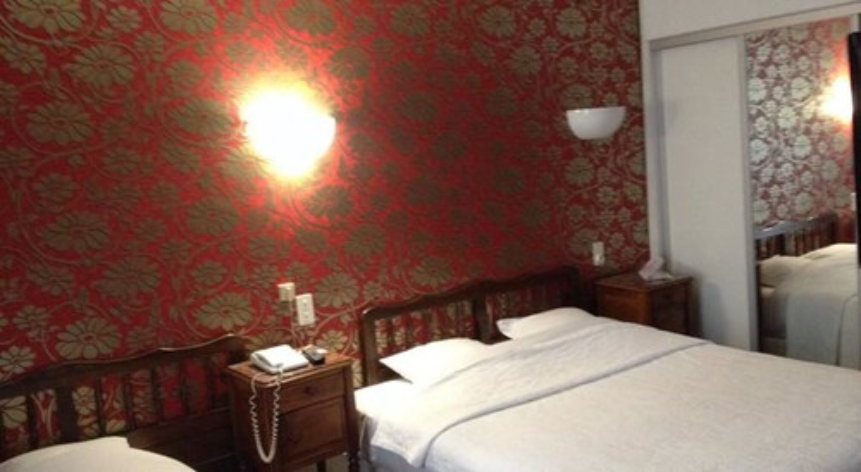 family room (for 1 to 5 people) | in-room safe, desk, bed sheets