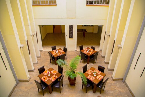 Batians Peak Serviced Apartments