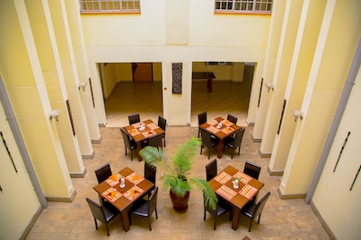 Batians Peak Serviced Apartments