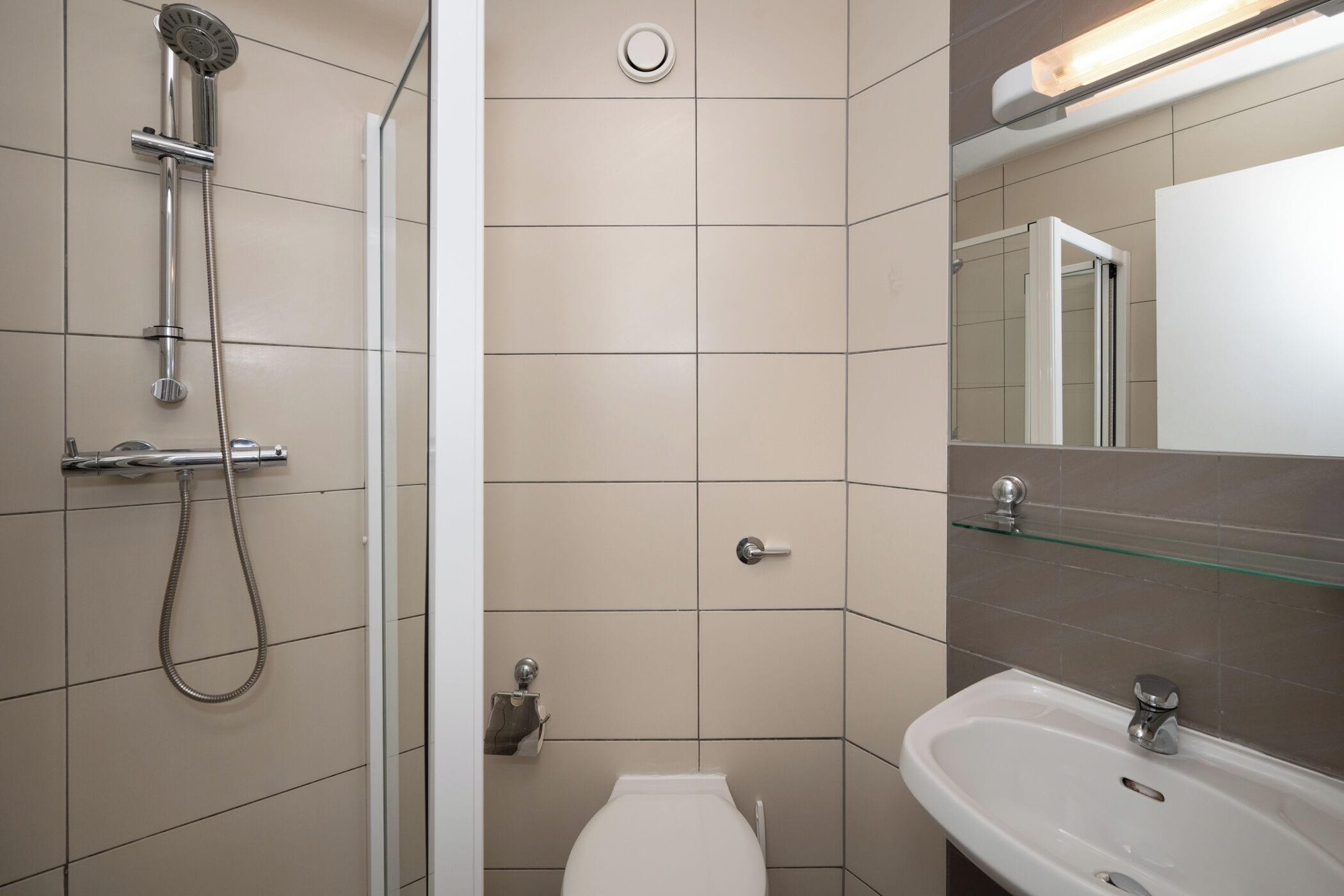 Photo - Victoria Lodge - UCC Summer Beds