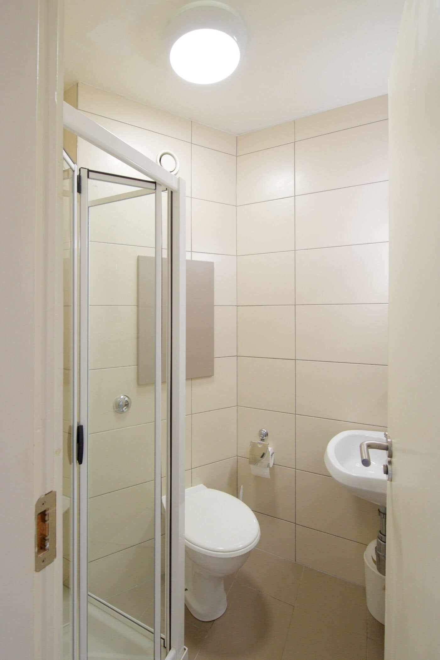 Photo - Victoria Lodge - UCC Summer Beds