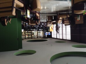 Bar (on property) - Hôtel Palm Club (Abidjan)