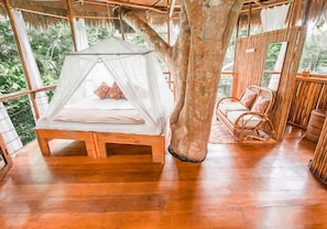 Treehouse 3-Rio-Vista