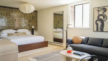 Suite estudio, 1 cama de matrimonio grande con sofá cama | Ropa de cama de alta calidad, colchones viscoelásticos, escritorio