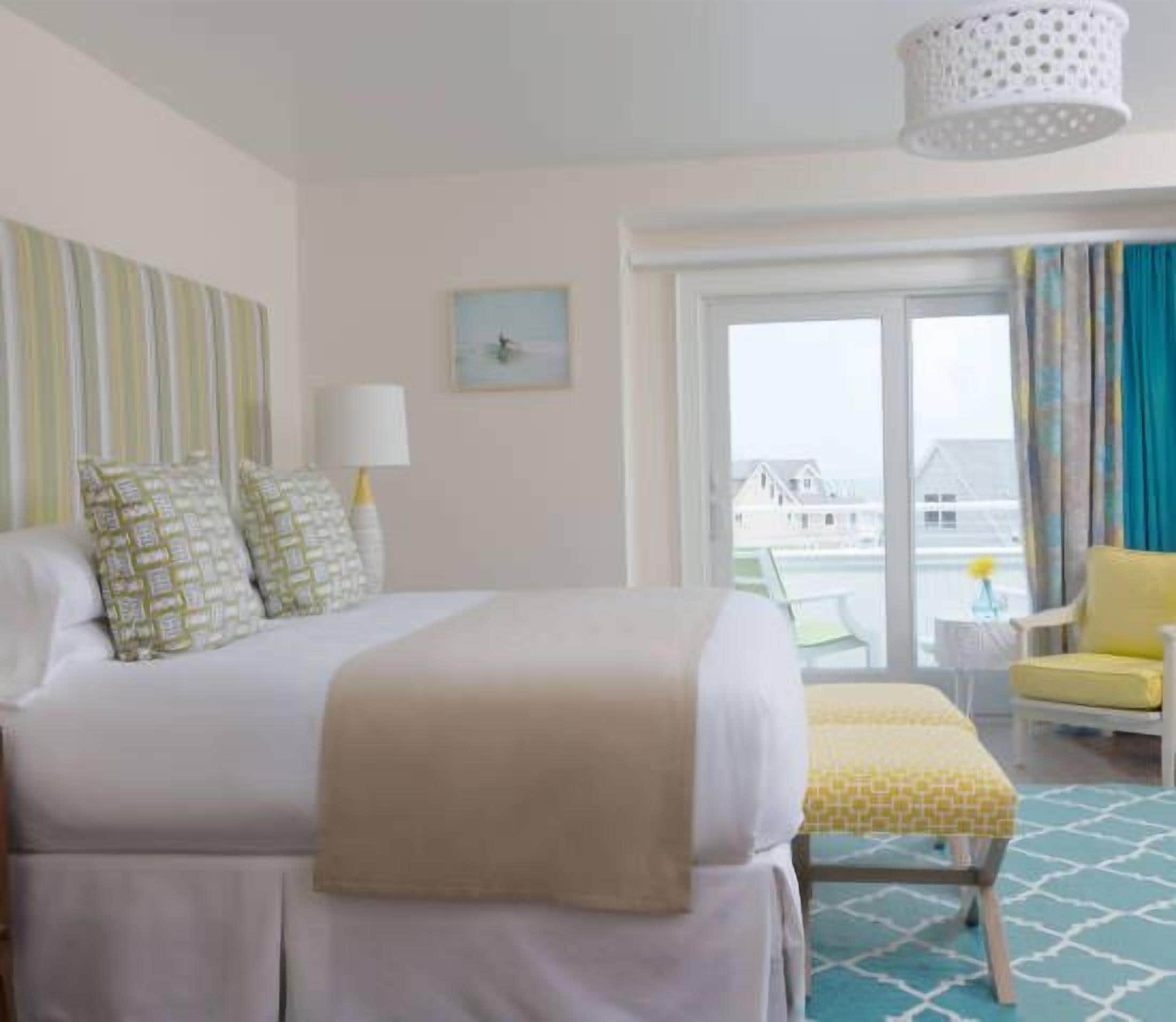 ocean deluxe king with balcony | egyptian cotton sheets, premium bedding, pillow-top beds, in-room safe