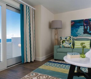 Living area - The Break Hotel (Narragansett)