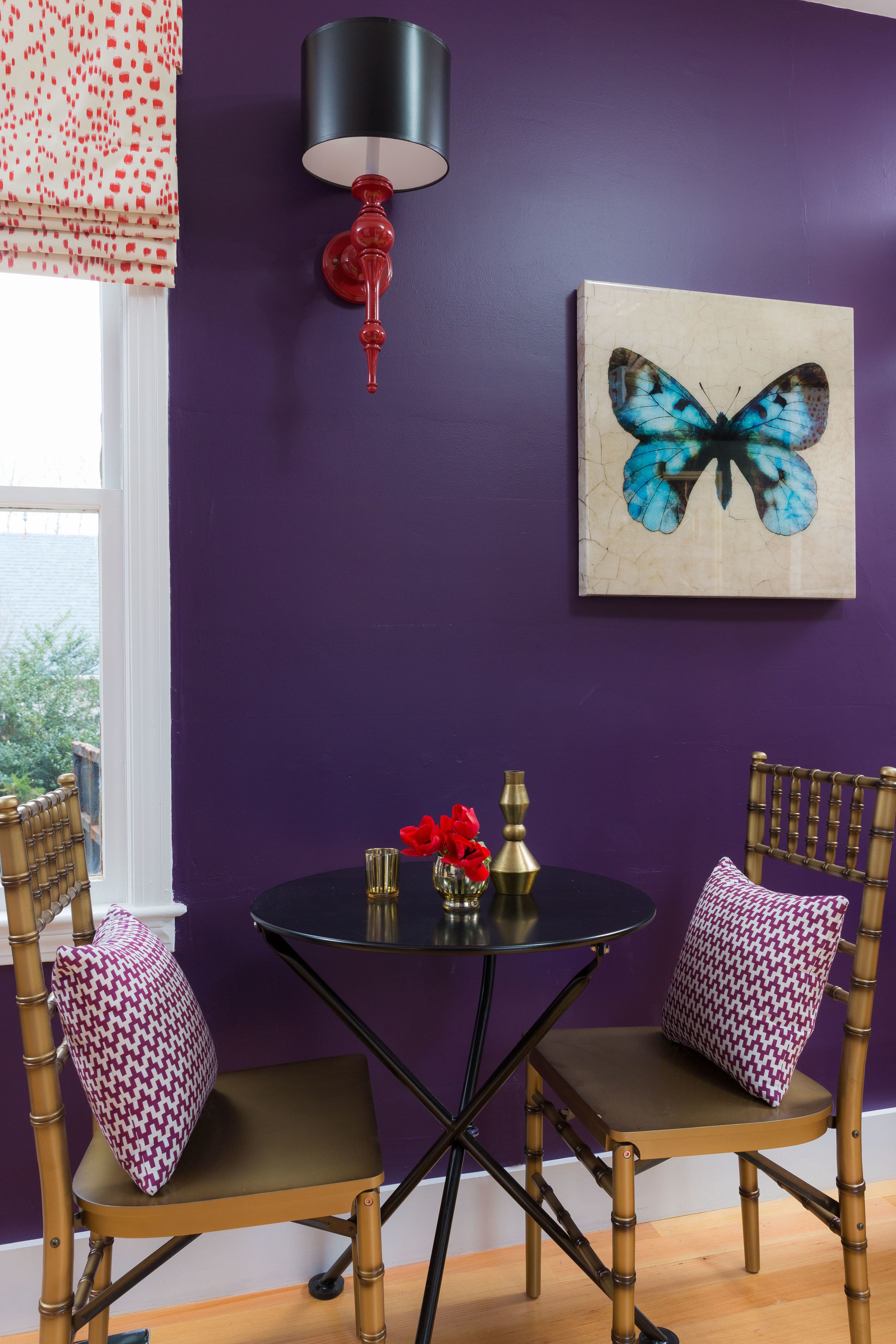 free daily self-service breakfast