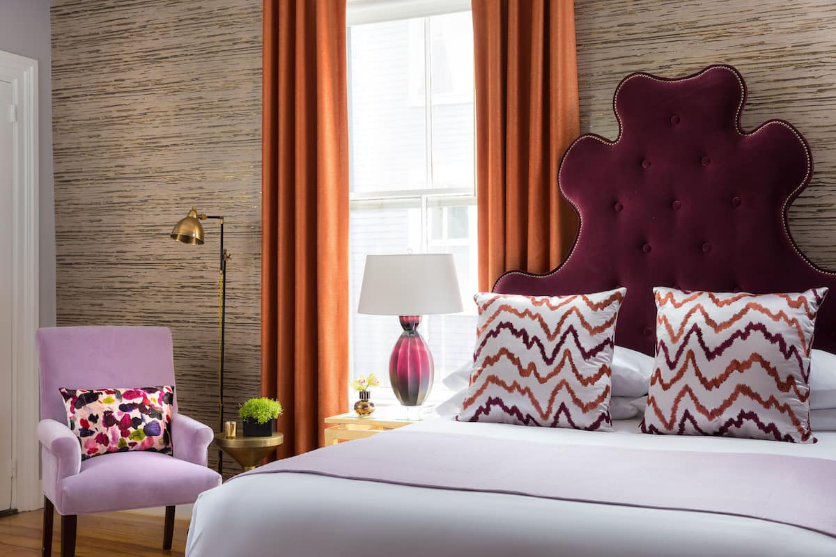 Deluxe kamer, 1 queensize bed | Luxe beddengoed, gratis wifi, beddengoed