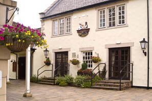 Exterior - Premier Inn Aberdeen - Westhill (Westhill)