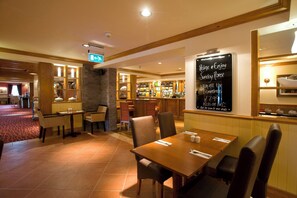 Restaurant - Premier Inn Lisburn (Lisburn)
