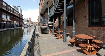 Premier Inn Birmingham Cc Bridge Street