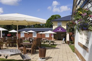 Exterior - Premier Inn Shrewsbury North - Harmer Hill (Shrewsbury)