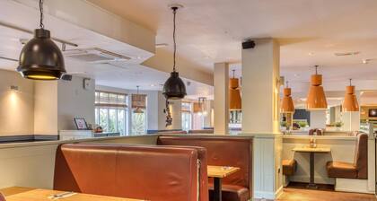 Premier Inn Birmingham Central Hagley Road