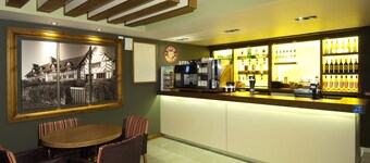 Premier Inn Stratford-Upon-Avon Central