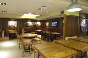 Restaurant - Premier Inn Stratford-Upon-Avon Central (Stratford-upon-Avon)