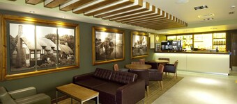 Premier Inn Stratford-Upon-Avon Central