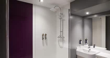 Premier Inn Leamington Spa Town Centre