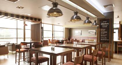 Premier Inn Dudley Town Centre