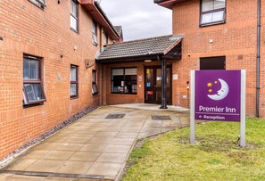 Exterior - Premier Inn Blackpool - Beach (Blackpool)