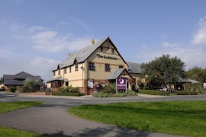 Exterior - Premier Inn Weymouth Seafront (Weymouth)