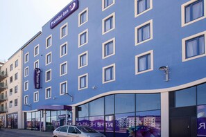 Exterior - Premier Inn Dorchester (Dorchester)