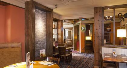 Premier Inn Bradford South