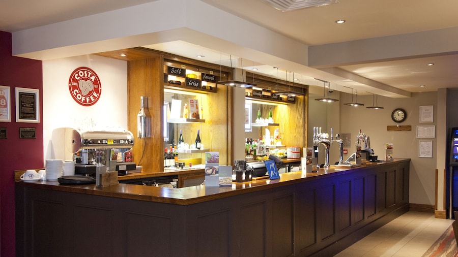 Premier Inn Bristol Cribbs Causeway - M5 J17