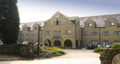 Premier Inn Huddersfield North