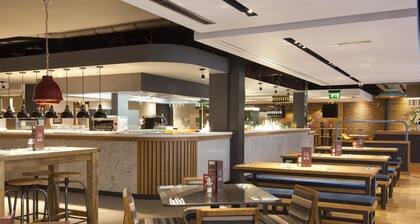 Premier Inn Halifax Town Centre