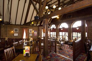 Restaurant - Premier Inn Eastbourne (Eastbourne)
