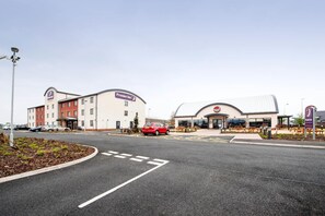 Exterior - Premier Inn Barrow-In-Furness (Barrow-in-Furness)