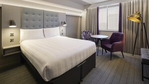 Bed sheets - Premier Inn Cambridge - A14 J32 (Cambridge)