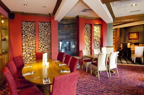 Restaurant - Premier Inn Newmarket (Newmarket)