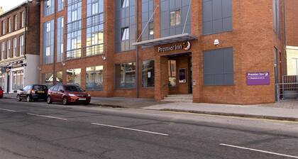 Premier Inn Chester - Railway Station