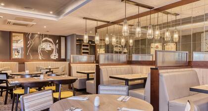 Premier Inn Chester - Railway Station