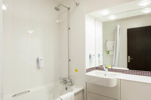 Bathroom - Premier Inn Wrexham City Centre (Wrexham)