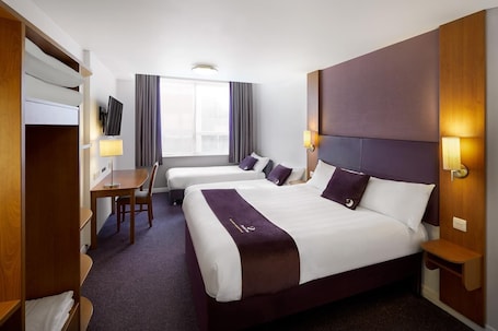 Ropa de cama . Premier Inn Coventry East - M6 J2