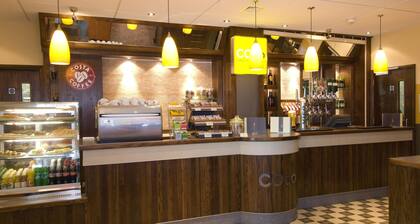 Premier Inn Coventry City Centre - Belgrade Plaza