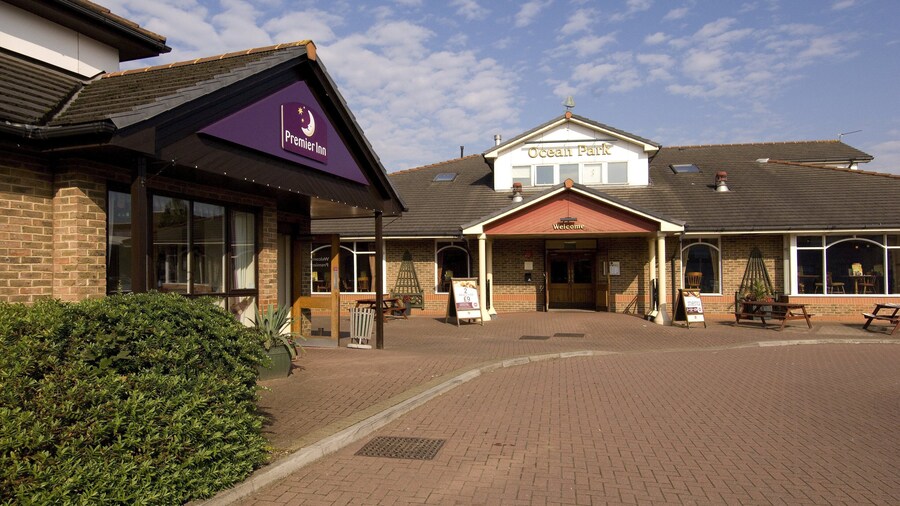 Premier Inn Cardiff City South