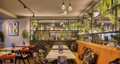 Premier Inn Cardiff Cc Queen Street