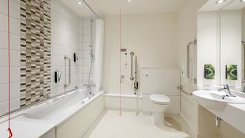 Standard Double Room, Accessible Bathtub | Bathroom