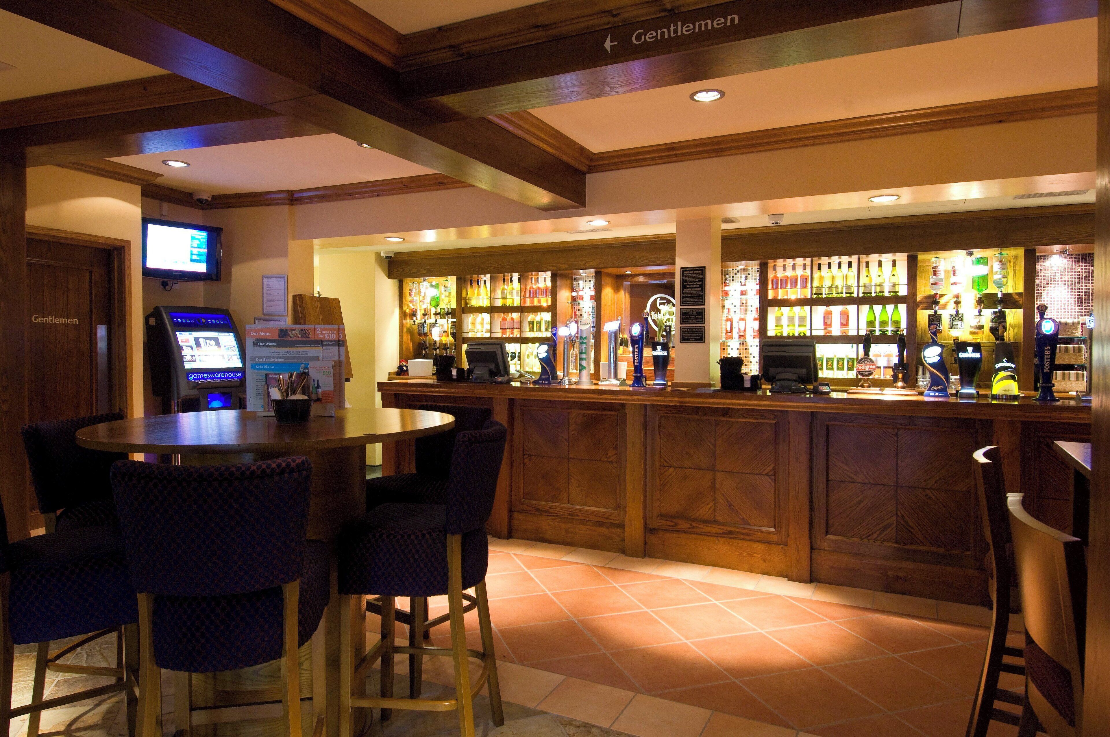 Bar (en el alojamiento)