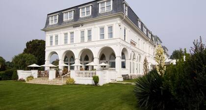 Premier Inn Torquay Seafront