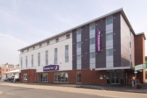 Exterior - Premier Inn Exeter Central St Davids (Exeter)