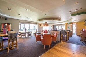 Dining - Premier Inn Paignton South - Brixham Road (Paignton)
