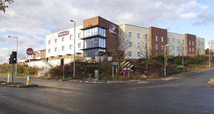 Premier Inn Exeter - M5 J29