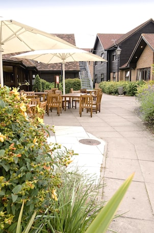 Exterior. Premier Inn Sandhurst
