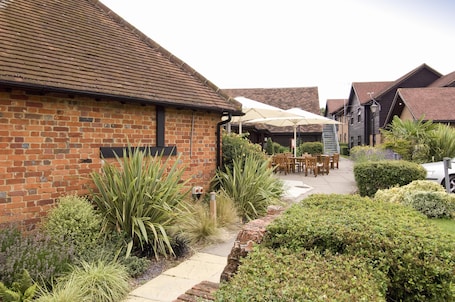 Exterior. Premier Inn Sandhurst